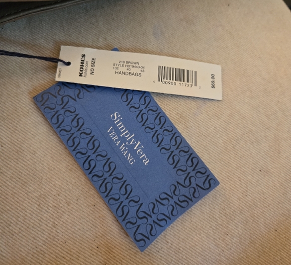 Chic Tan Crossbody Bag - Picture 5 of 5